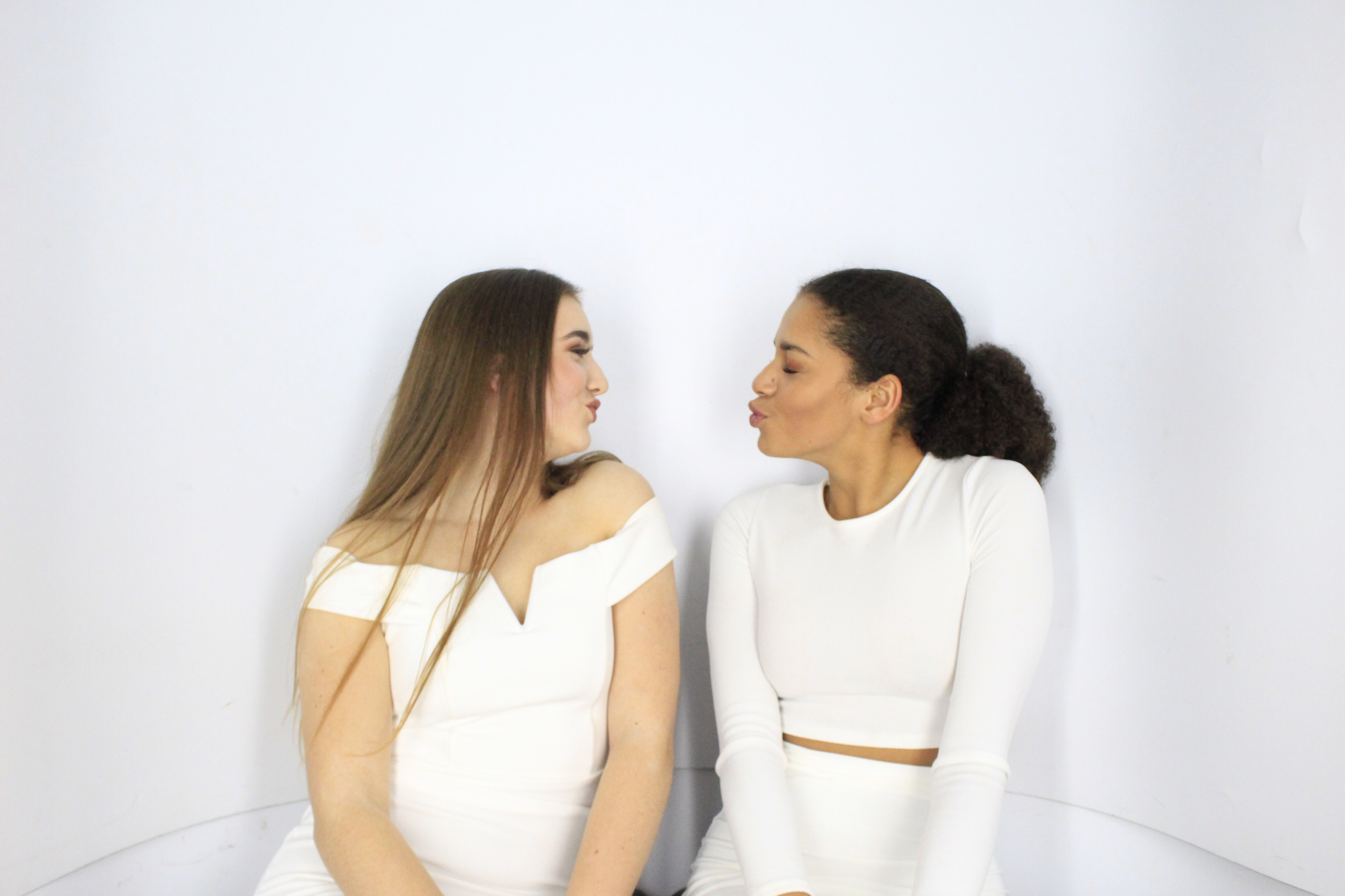 Issy & Alice's 18th Birthday Party | View more photos from the event at gallery.myphotoboothexperience.co.uk/u/MyPhotoBoothExperienceLtd/Issy-Alices-18th-Birthday-Party
